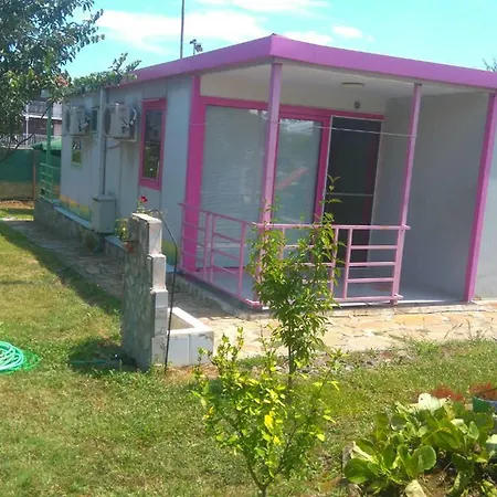 Exotica Houses لوزينيتس